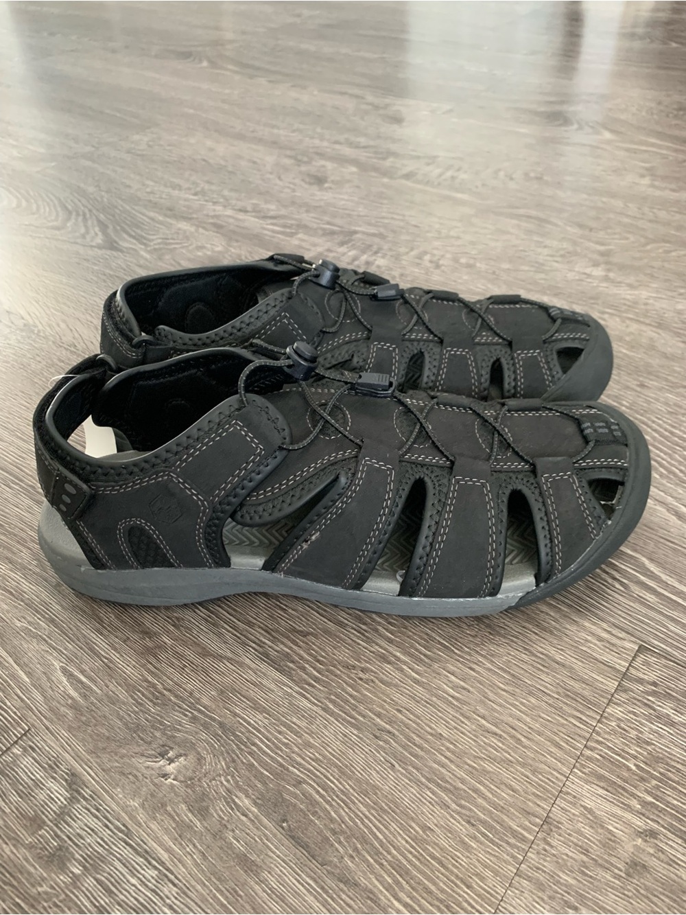 Khombu Men's Travis black Fisherman Sandals - Cushioned Casual Water Shoe